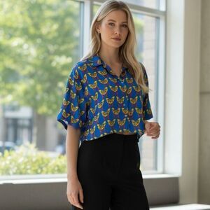 ZARA Wm’s XS Blue Satin Yellow Bird Print Cropped Button Down Top Blouse